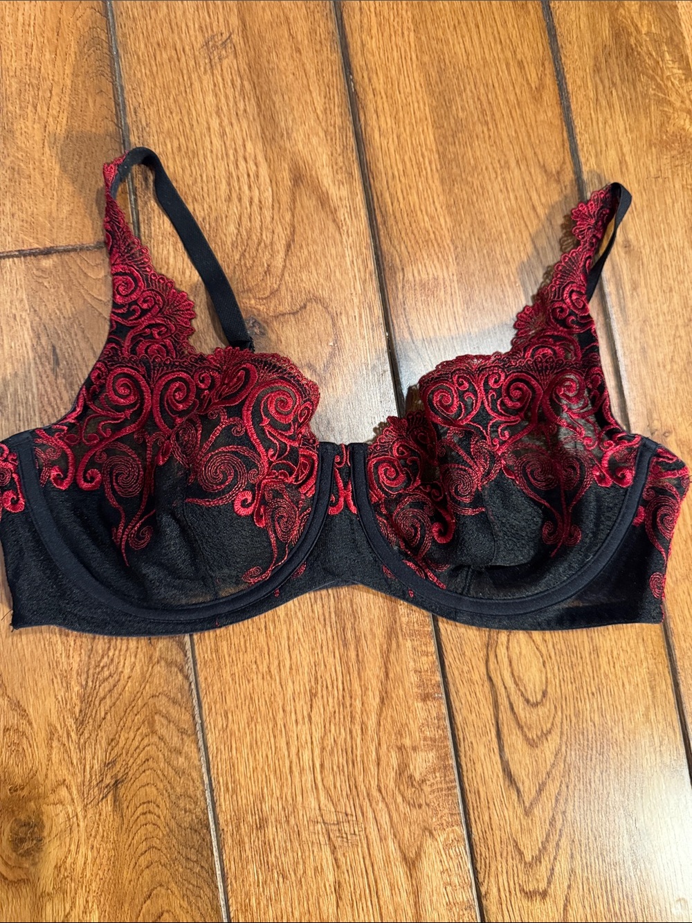 Soma Black and Red Embroidered Lace Underwire Bra sz. 36C rn#79984